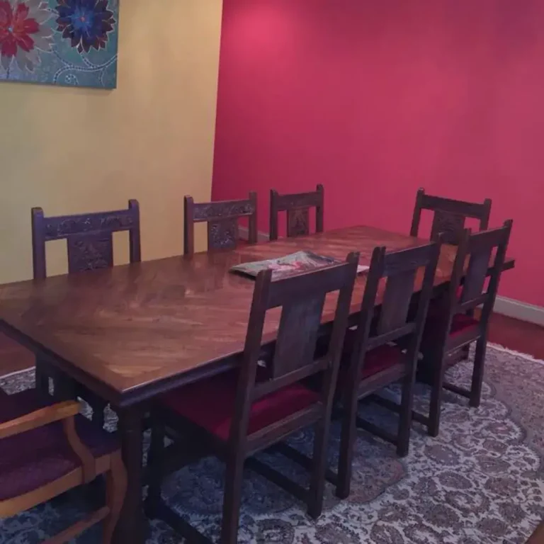 dining room Suboxone Doctor Atlanta